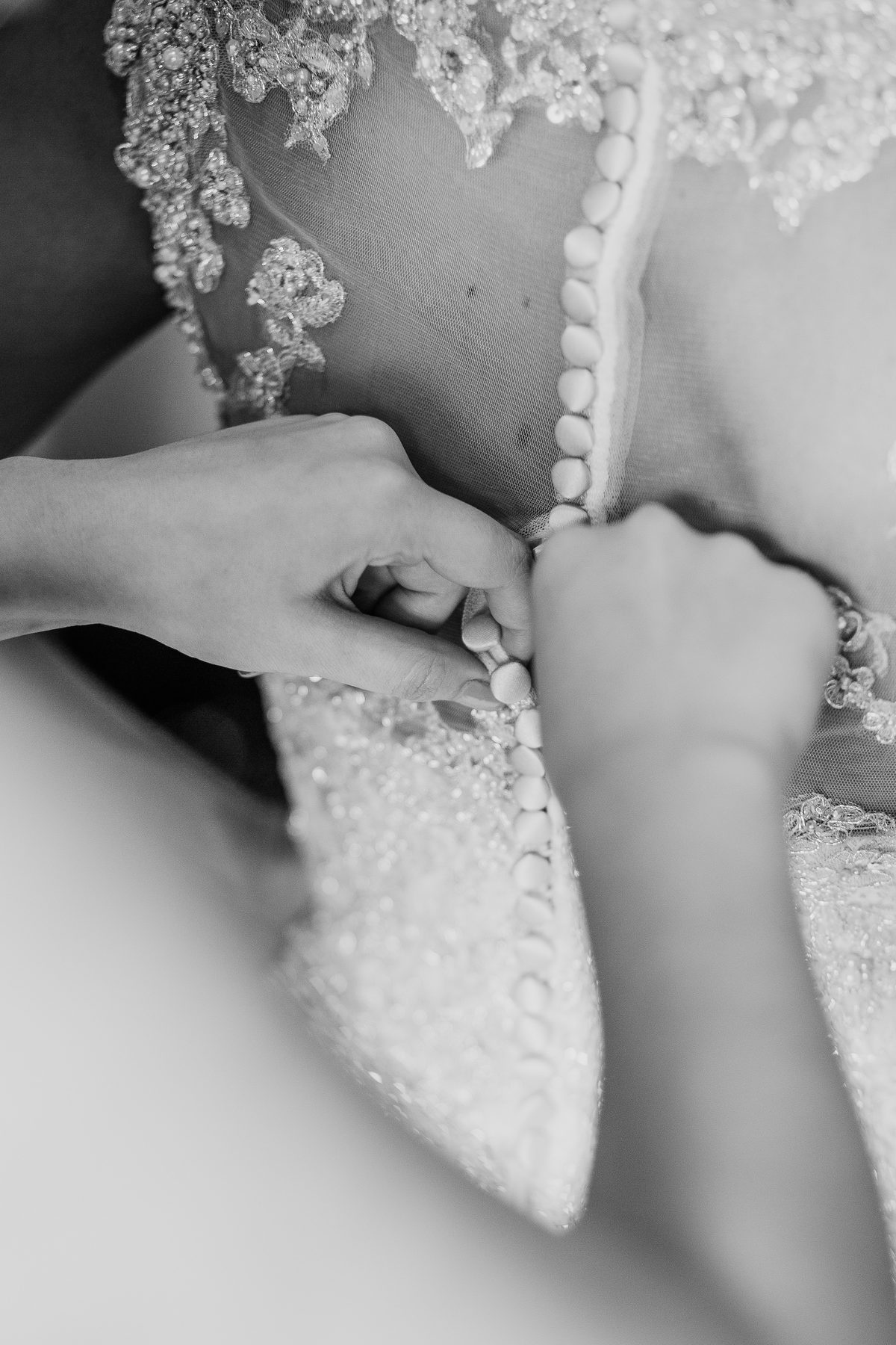 Détail de la robe, dos boutonné